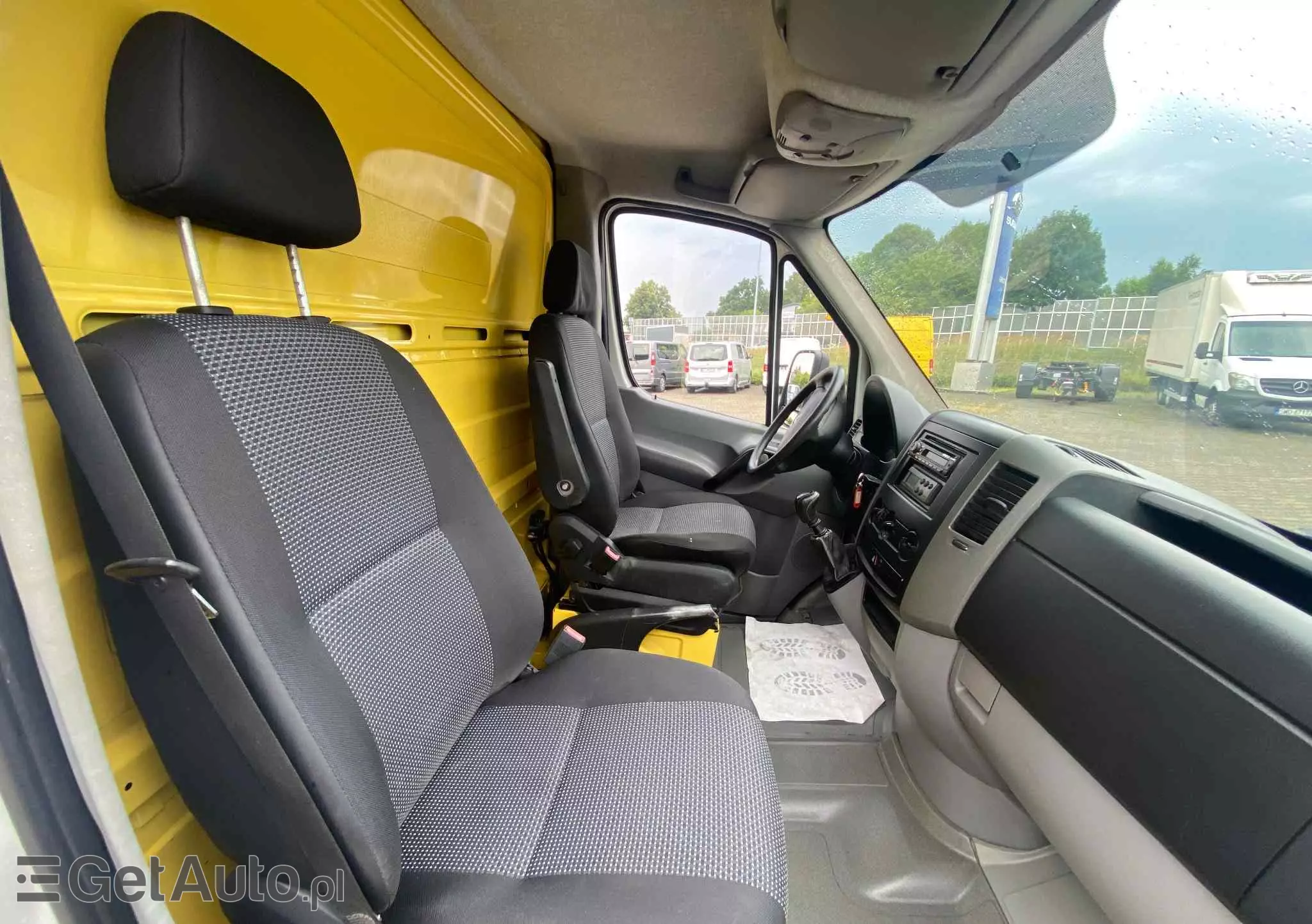 MERCEDES-BENZ Sprinter 310 CDi / Idealny pod kamper / Izoterma / Niskopodwozie / Kontener 