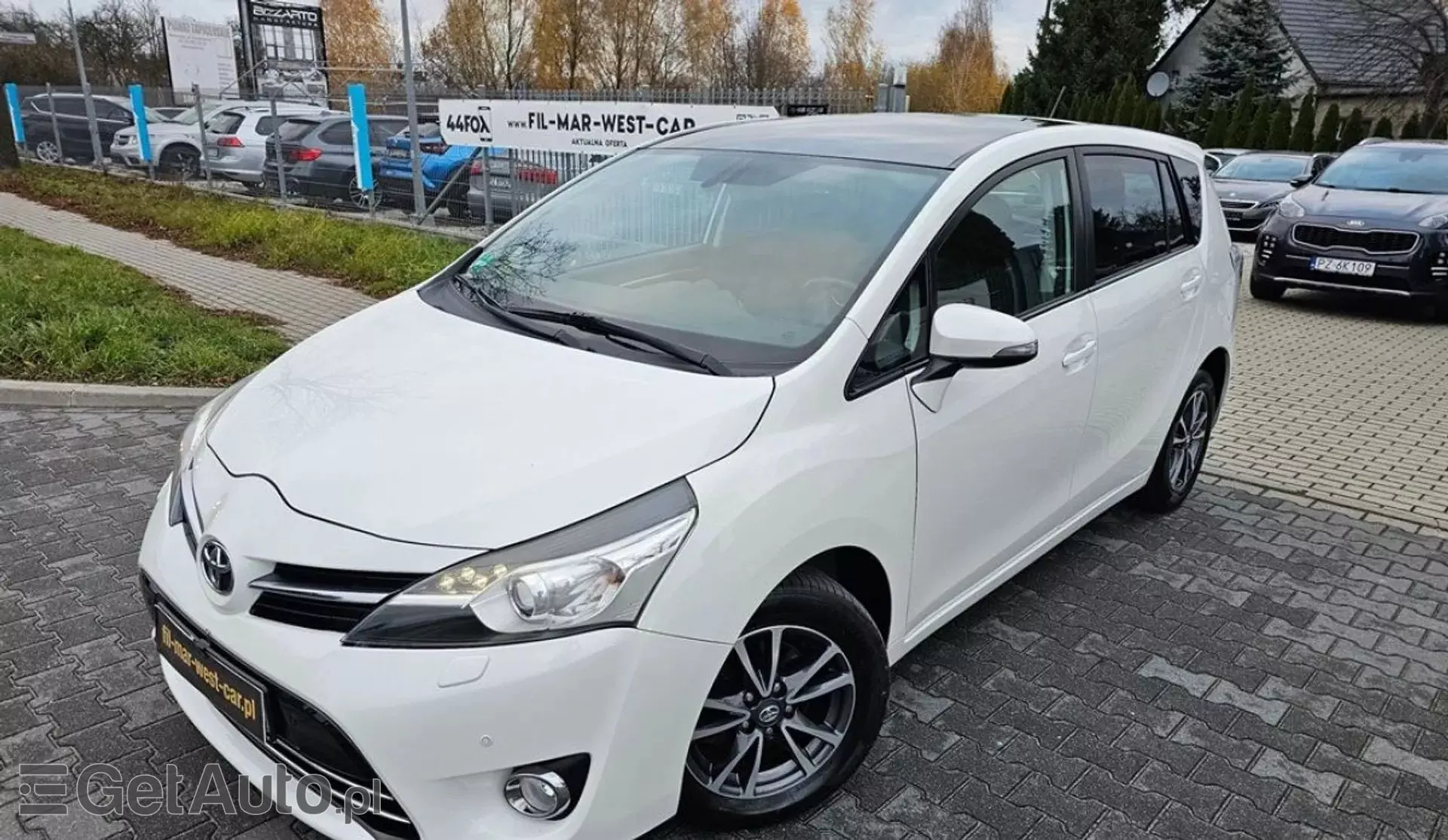 TOYOTA Verso 