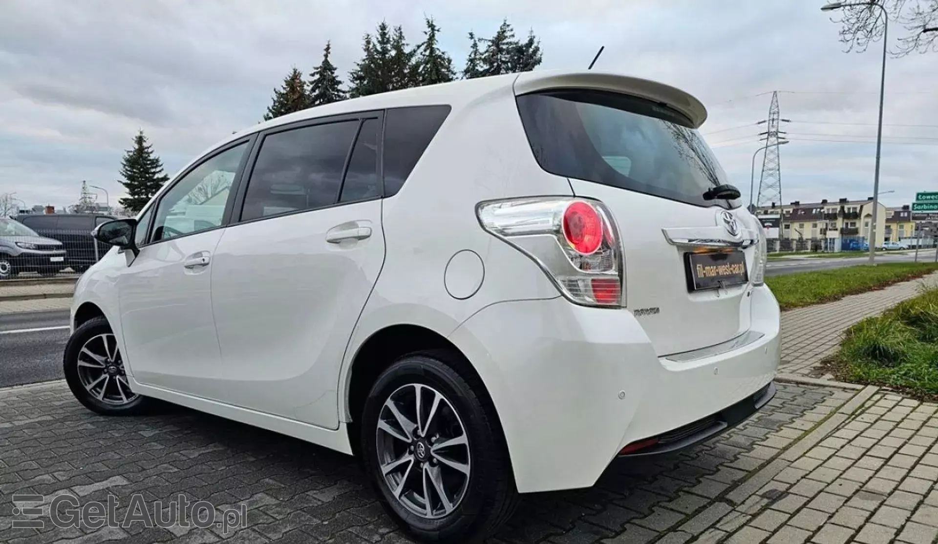 TOYOTA Verso 