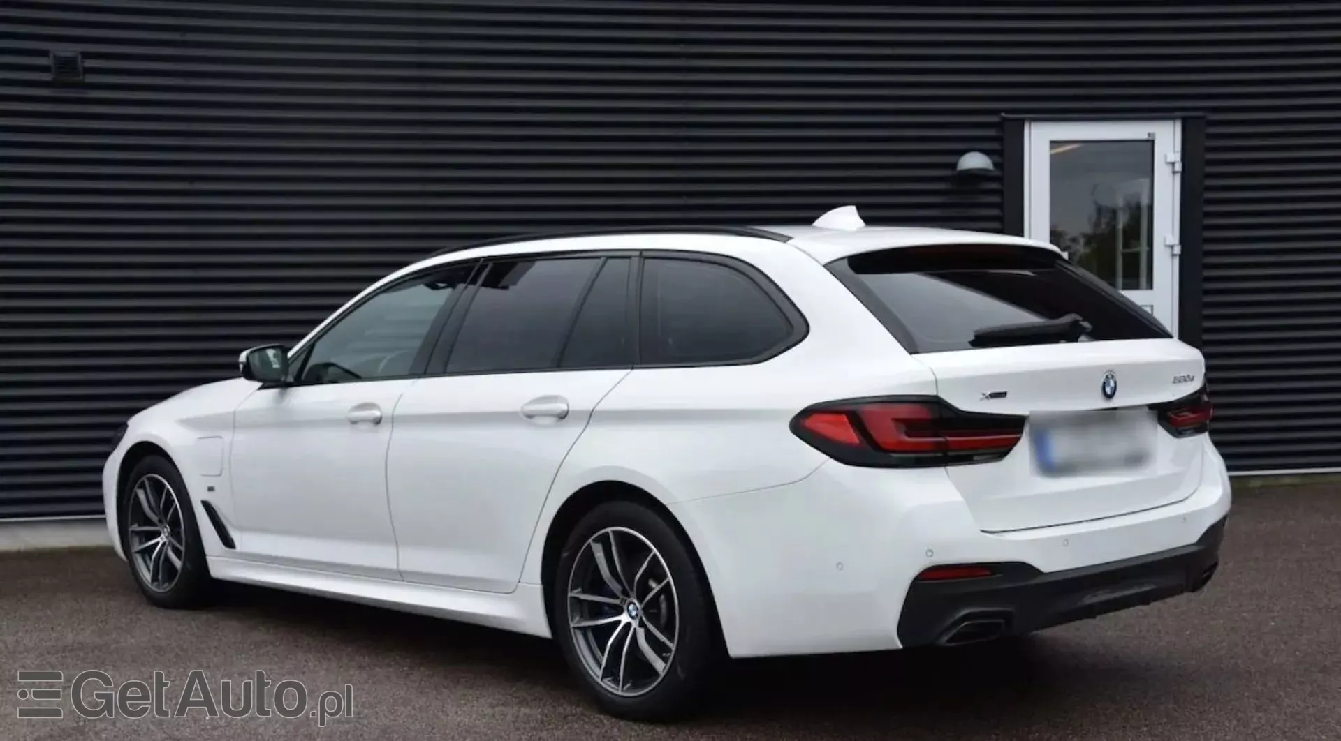 BMW Seria 5 530e (292 KM) Plug-in Hybrid xDrive Steptronic