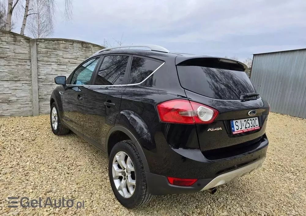 FORD Kuga 2.0 TDCi 2x4 Titanium