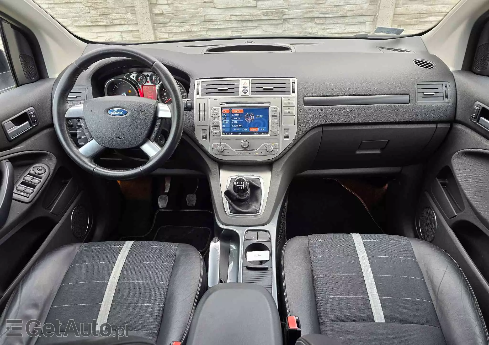 FORD Kuga 2.0 TDCi 2x4 Titanium