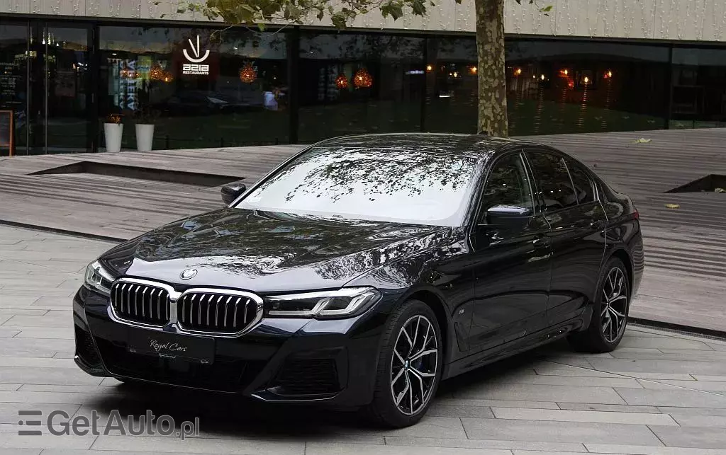 BMW Seria 5 530d xDrive M Sport sport