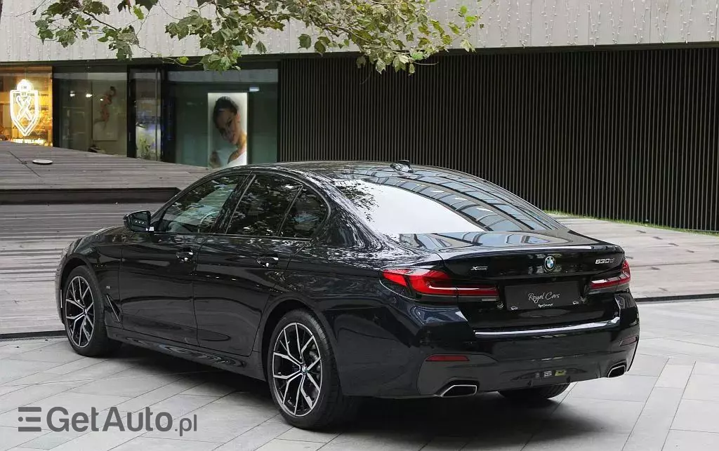 BMW Seria 5 530d xDrive M Sport sport