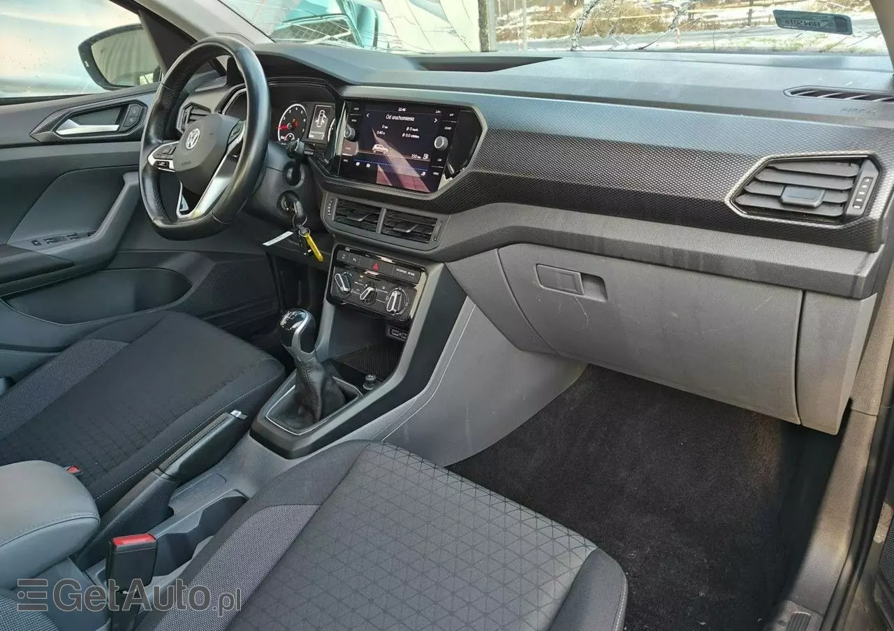 VOLKSWAGEN T-Cross 