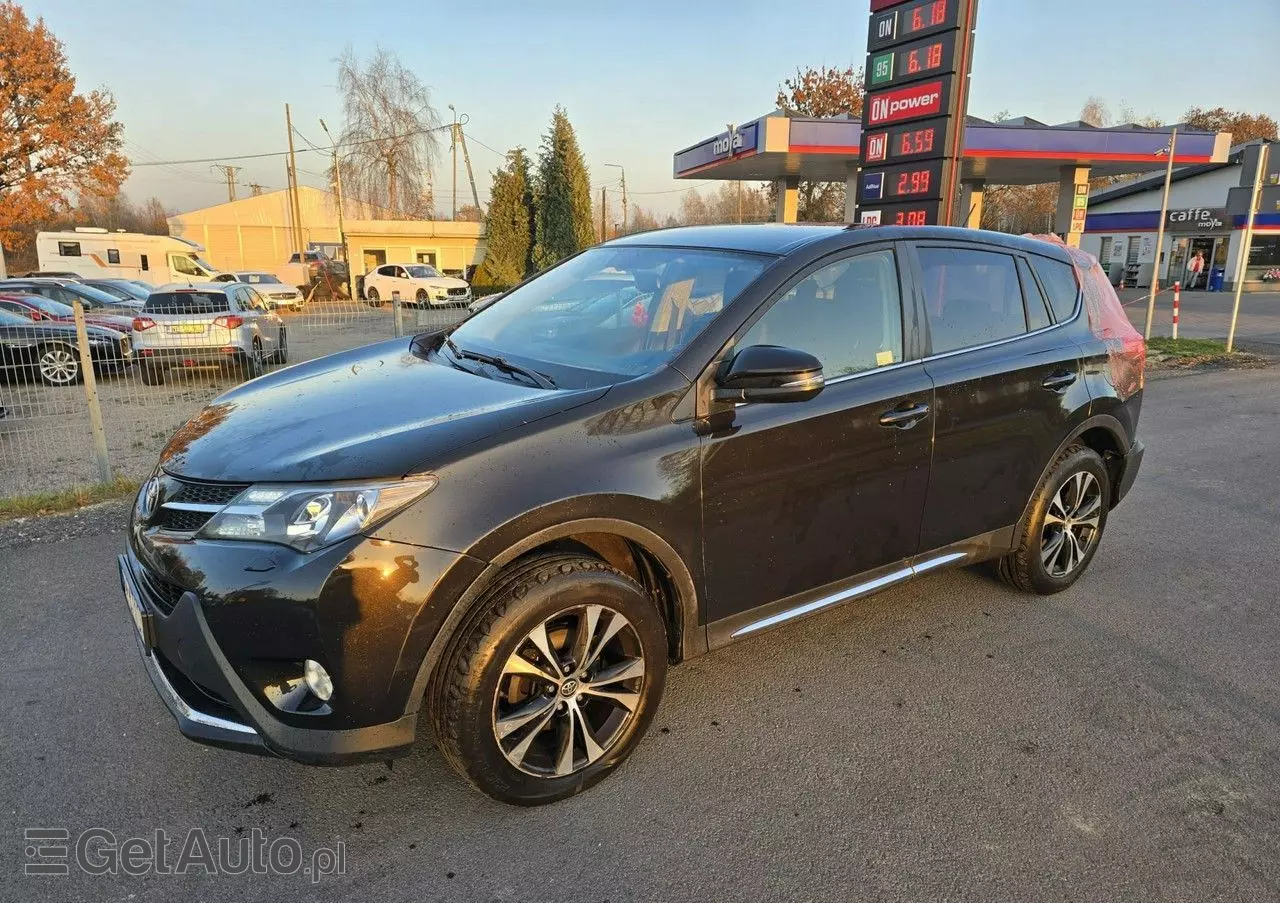 TOYOTA RAV4 