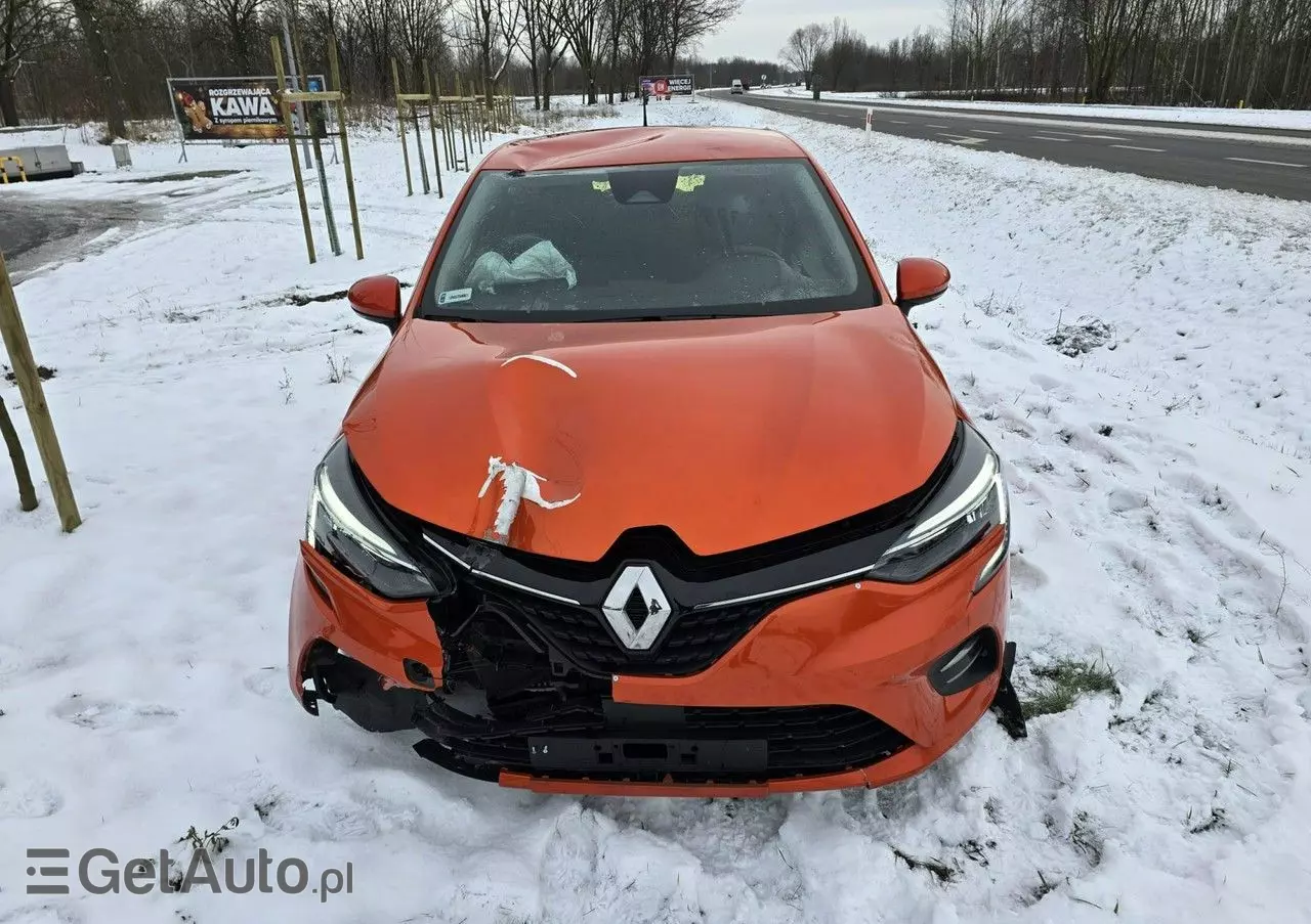 RENAULT Clio 