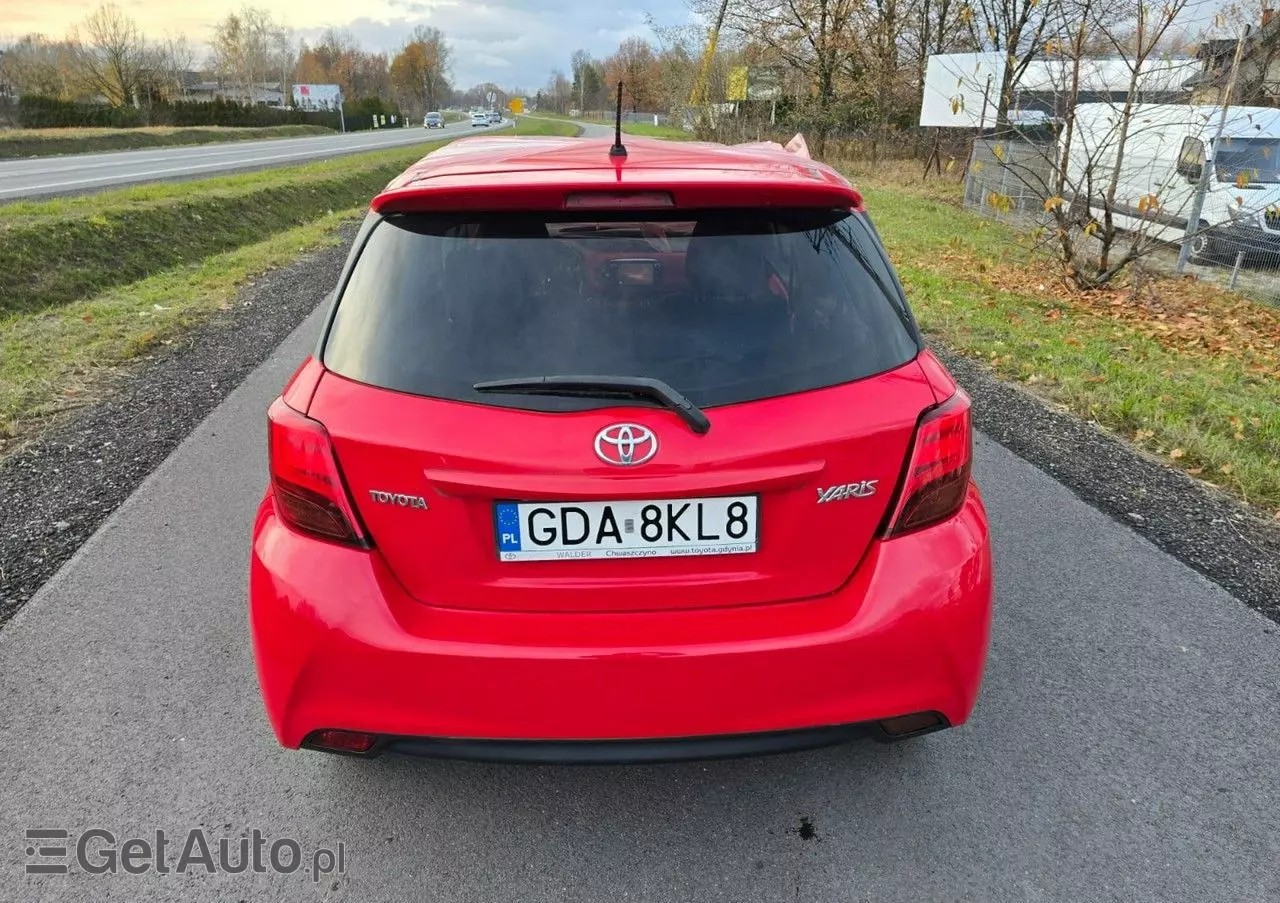 TOYOTA Yaris 1.33 Premium