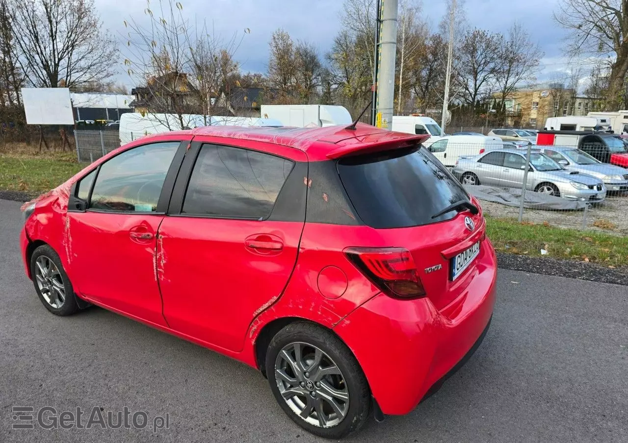 TOYOTA Yaris 1.33 Premium