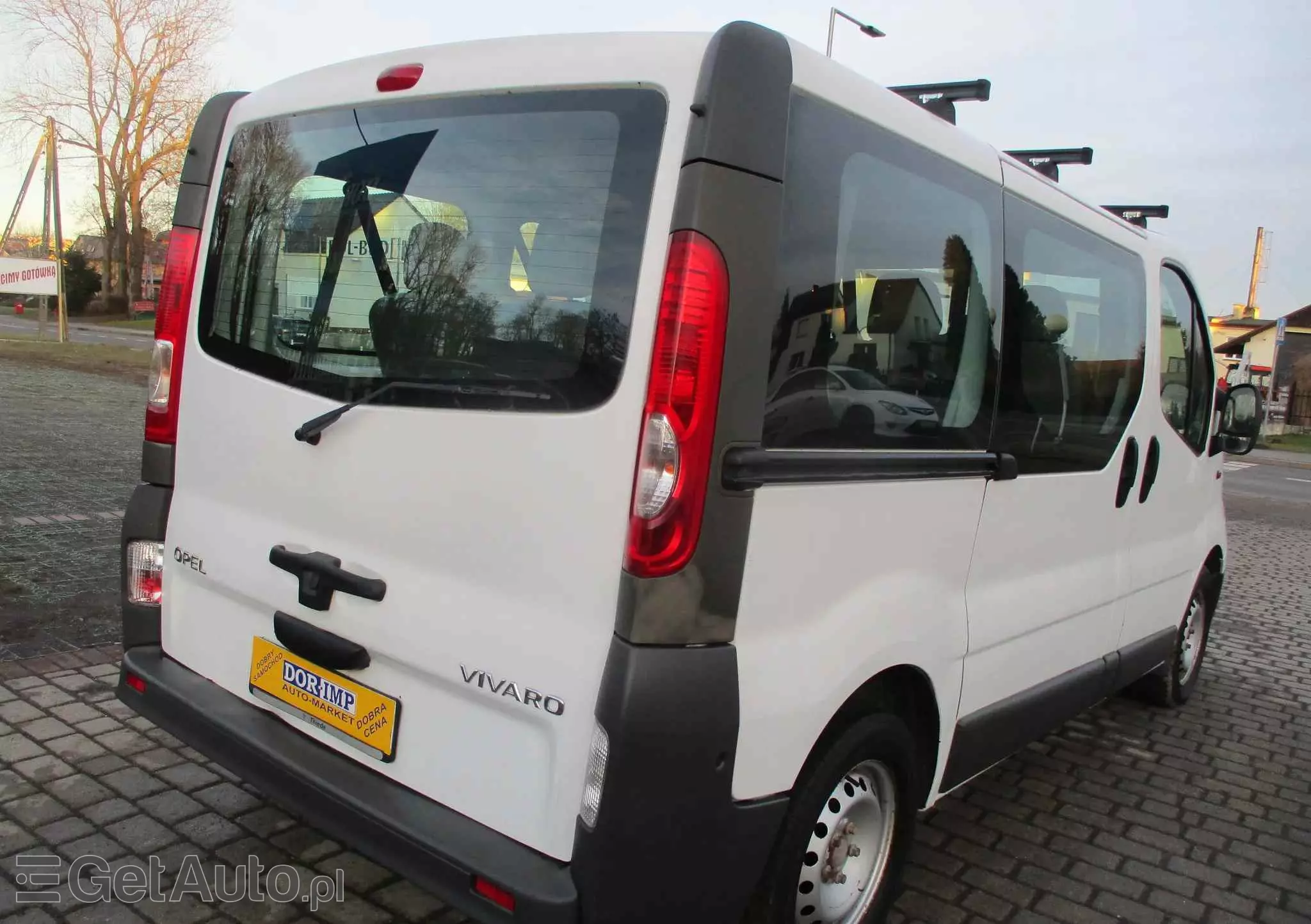 OPEL Vivaro 