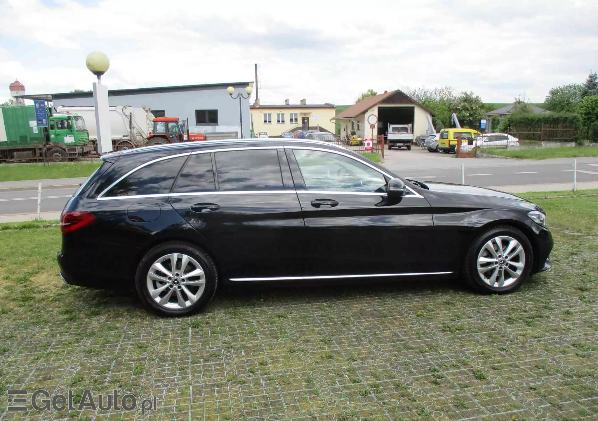 MERCEDES-BENZ Klasa C 220 d 9G-TRONIC