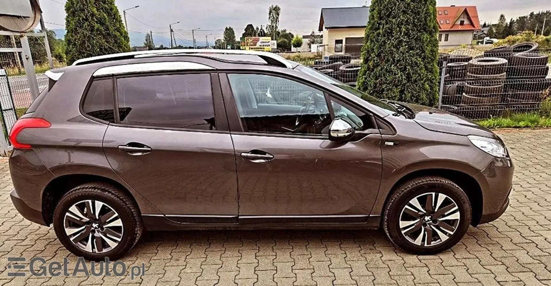 PEUGEOT 2008 1.2 VTi (82 KM)