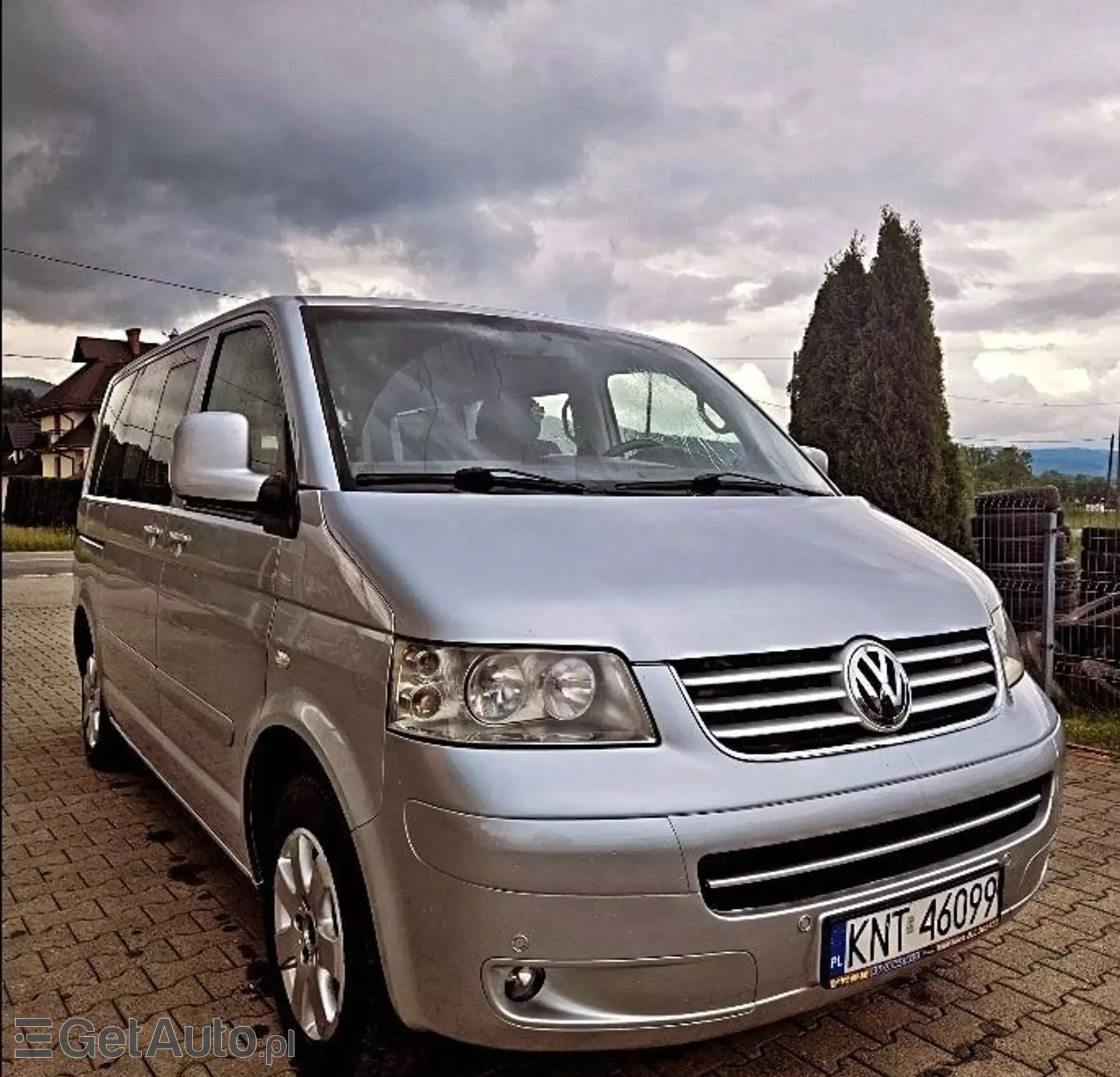 VOLKSWAGEN Multivan 