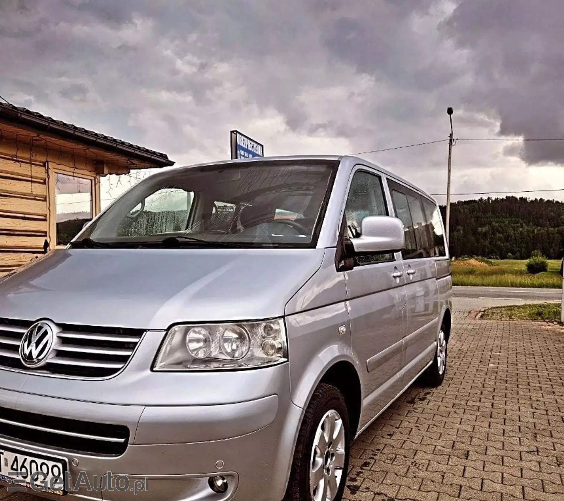 VOLKSWAGEN Multivan 