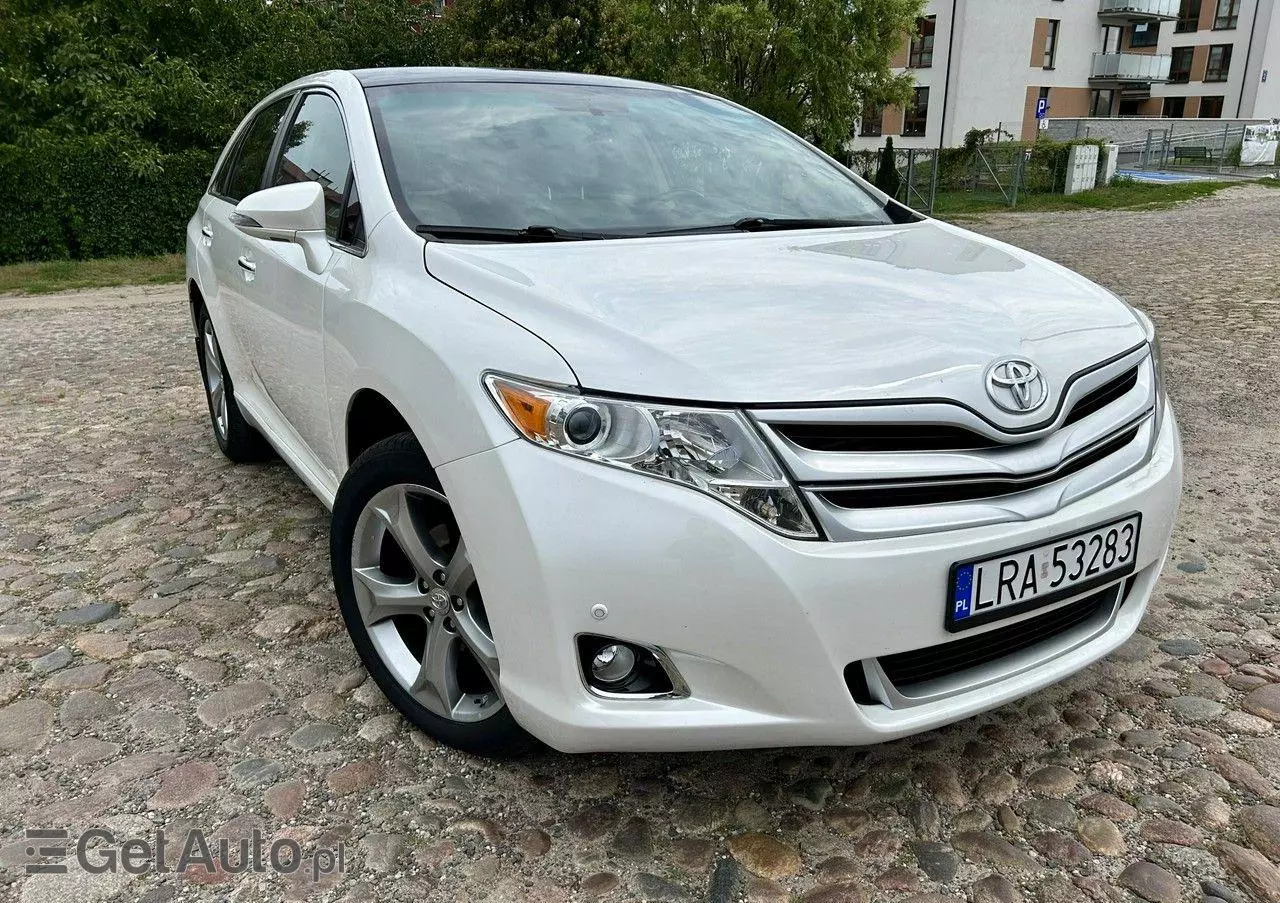 TOYOTA Venza 