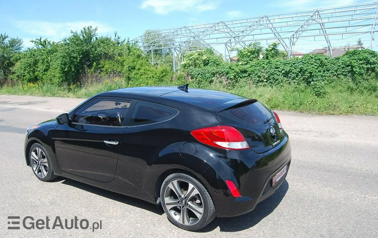 HYUNDAI Veloster 