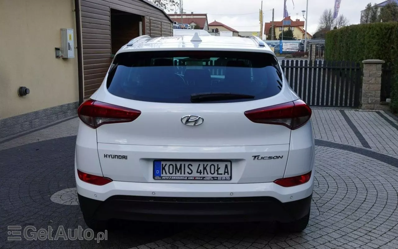 HYUNDAI Tucson 