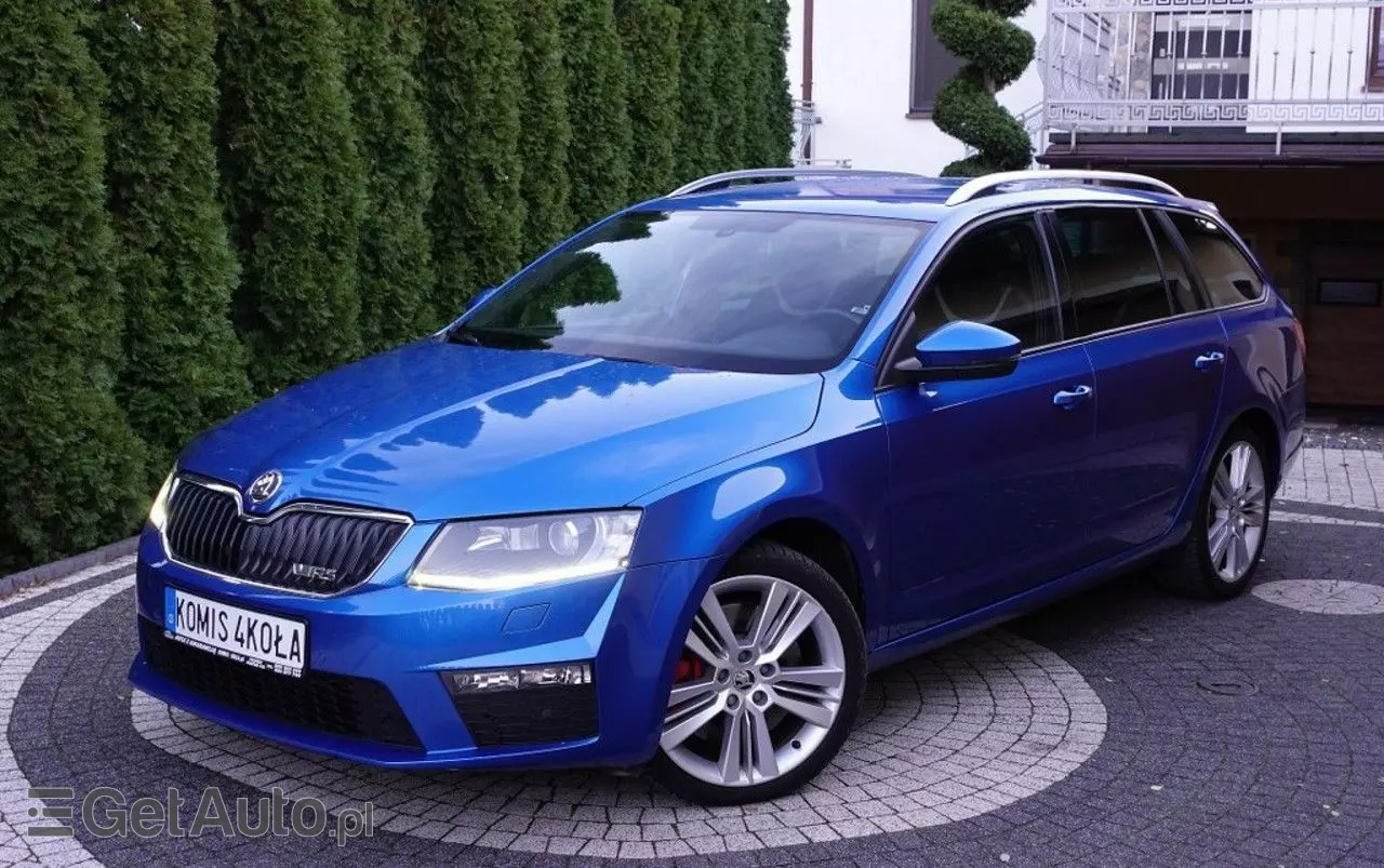 SKODA Octavia 