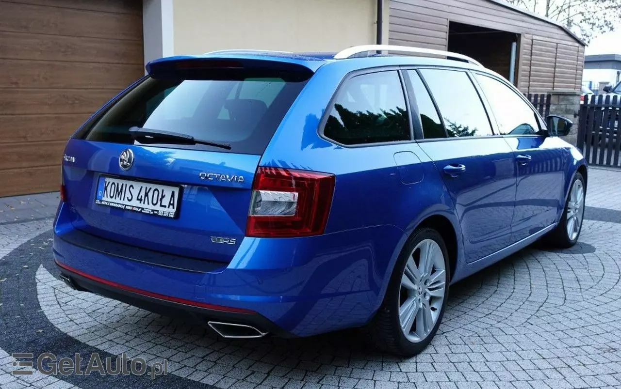 SKODA Octavia 