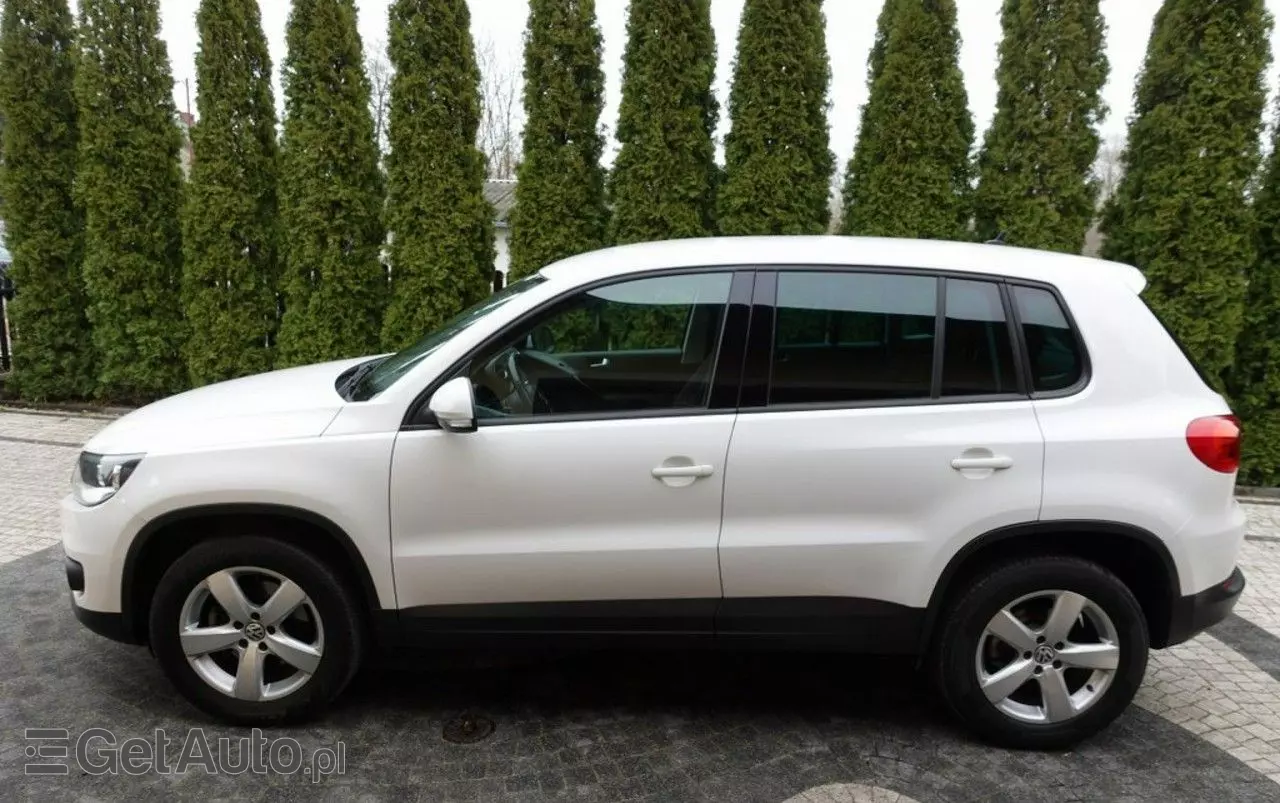 VOLKSWAGEN Tiguan 