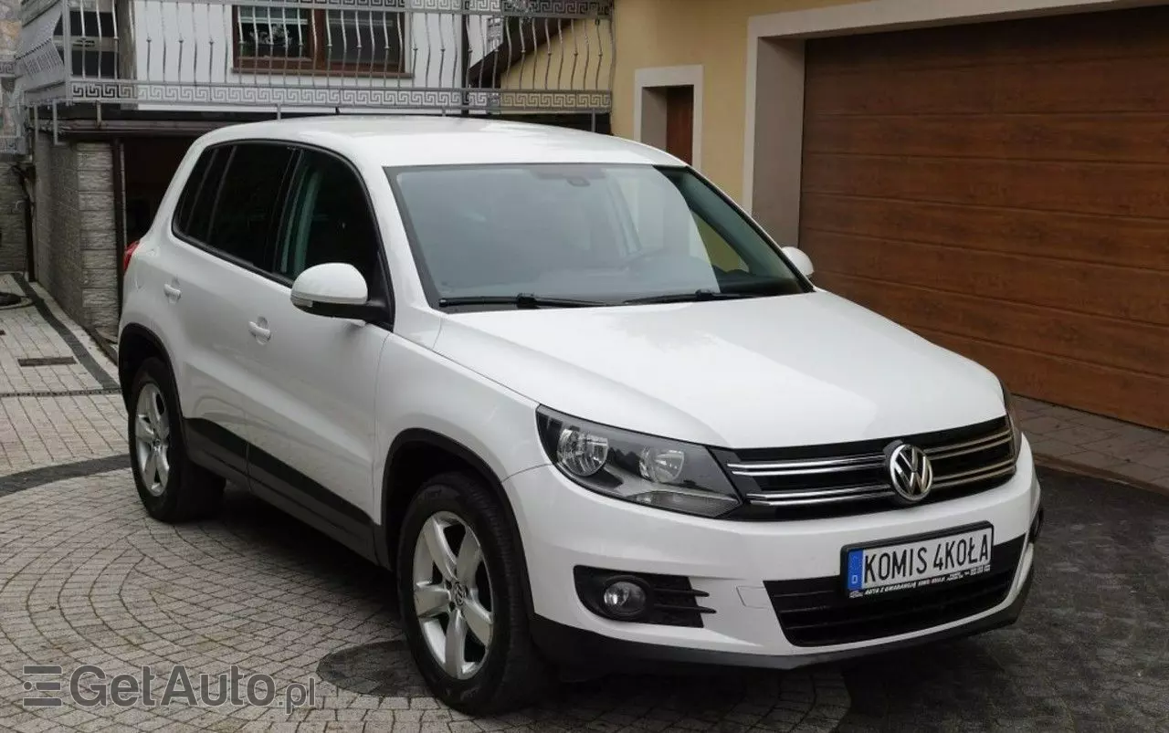 VOLKSWAGEN Tiguan 