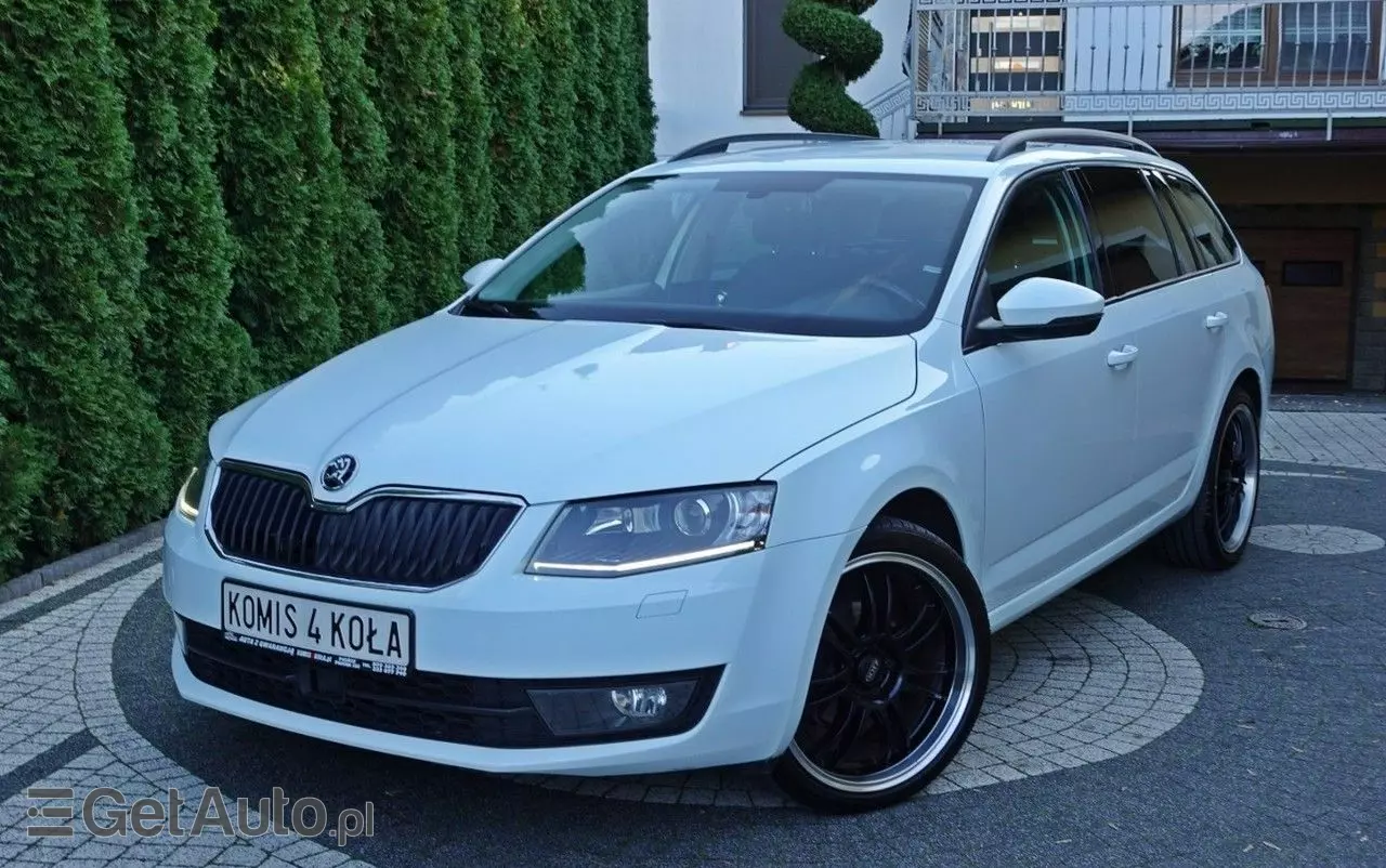 SKODA Octavia 