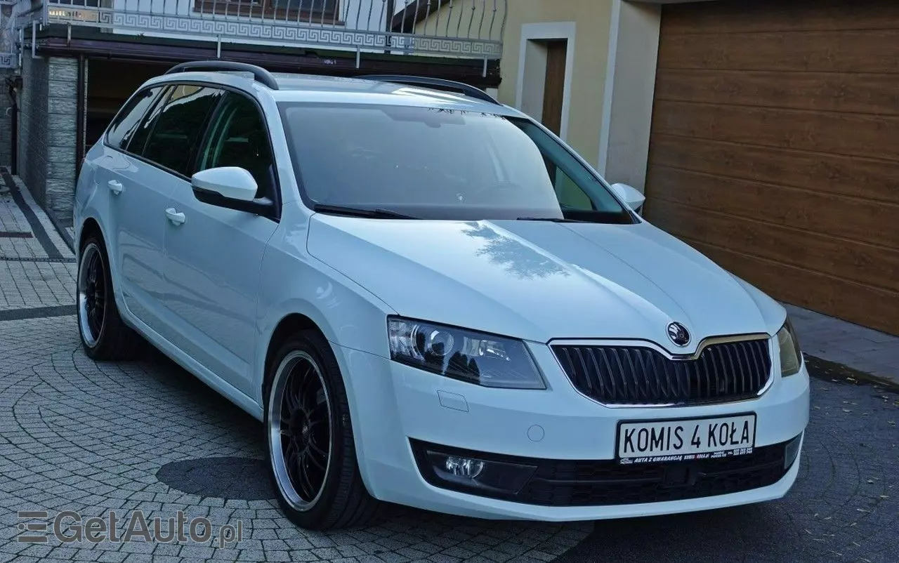 SKODA Octavia 