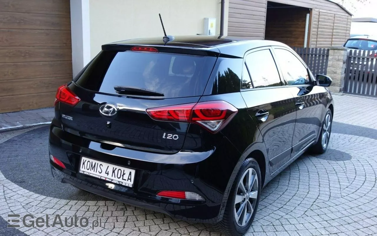 HYUNDAI I20 