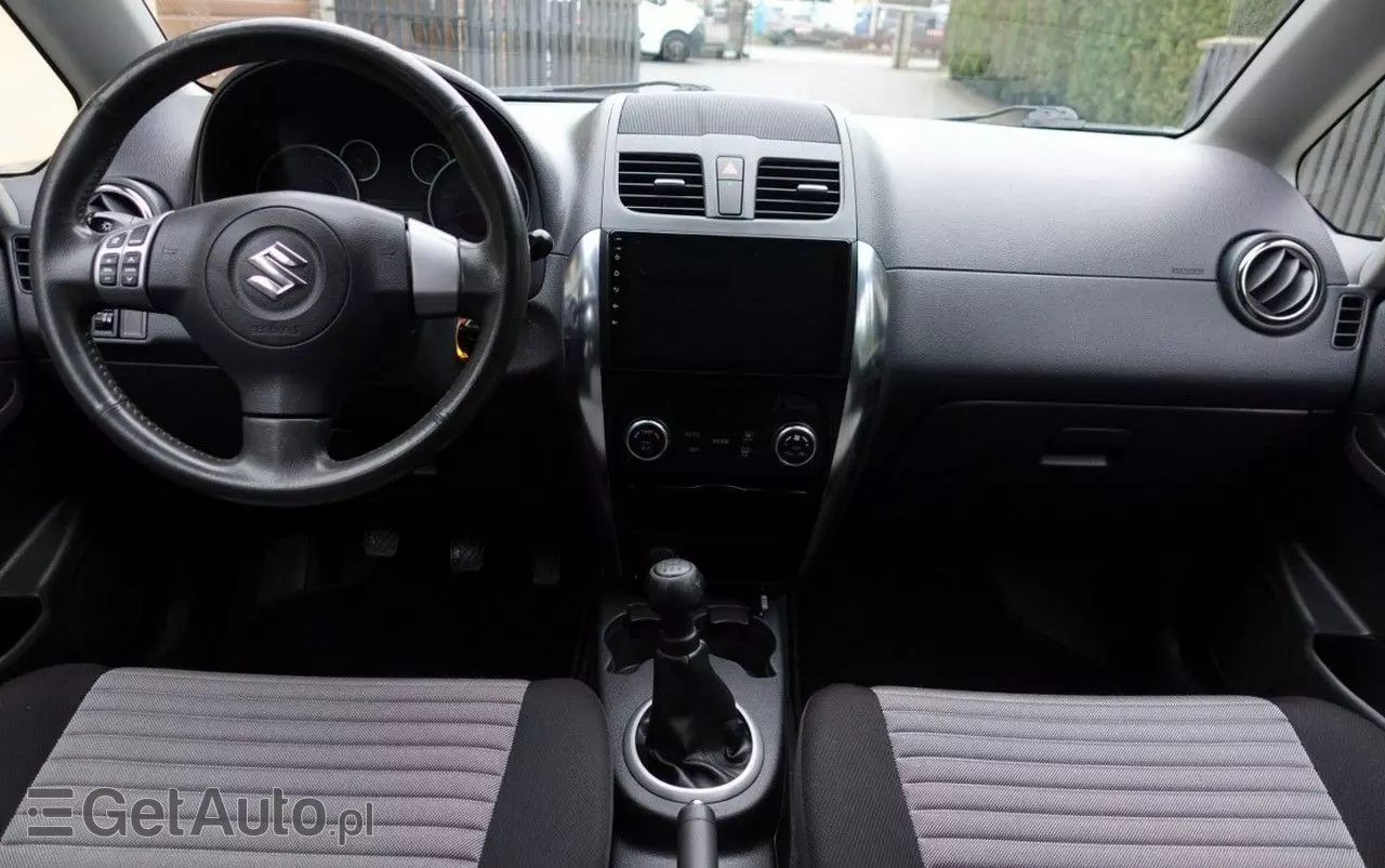 SUZUKI SX4 