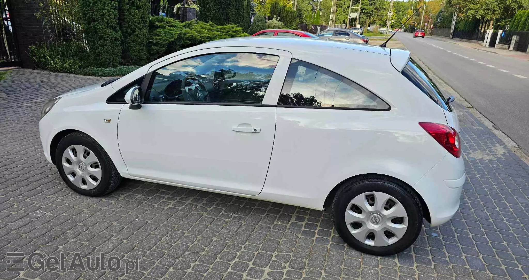 OPEL Corsa 1.2 16V Essentia