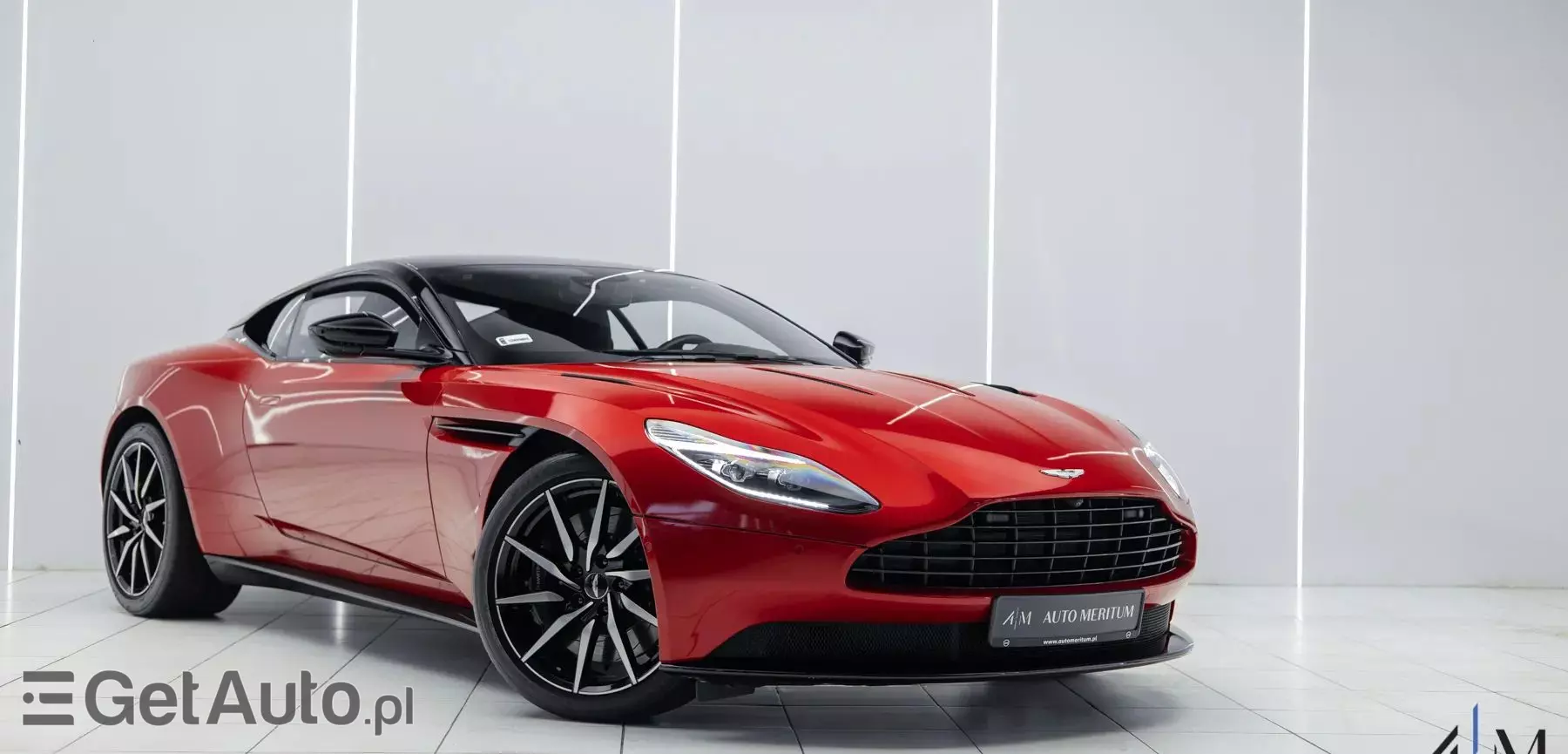 ASTON MARTIN DB11 