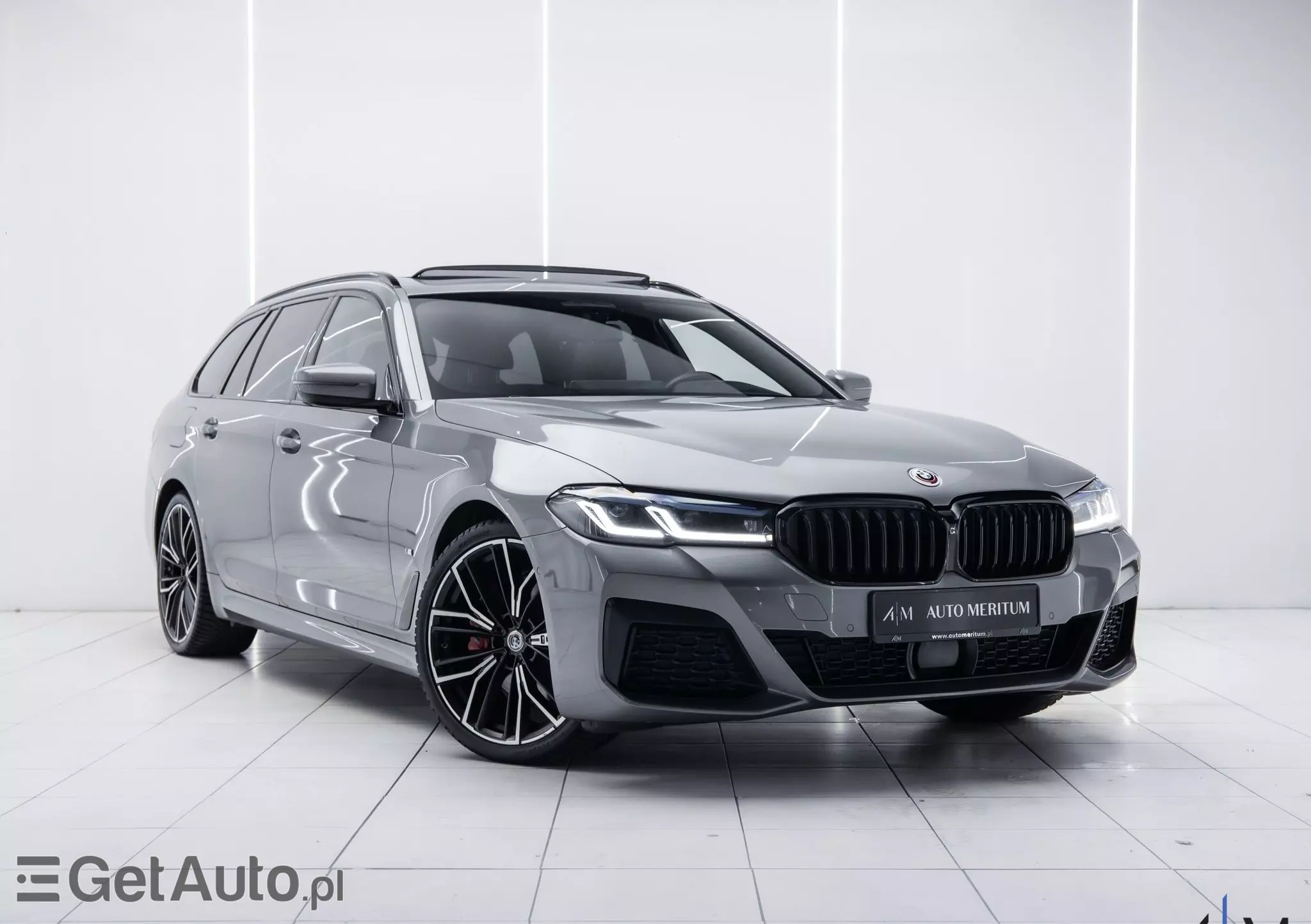 BMW Seria 5 520d xDrive Touring M Sport Edition