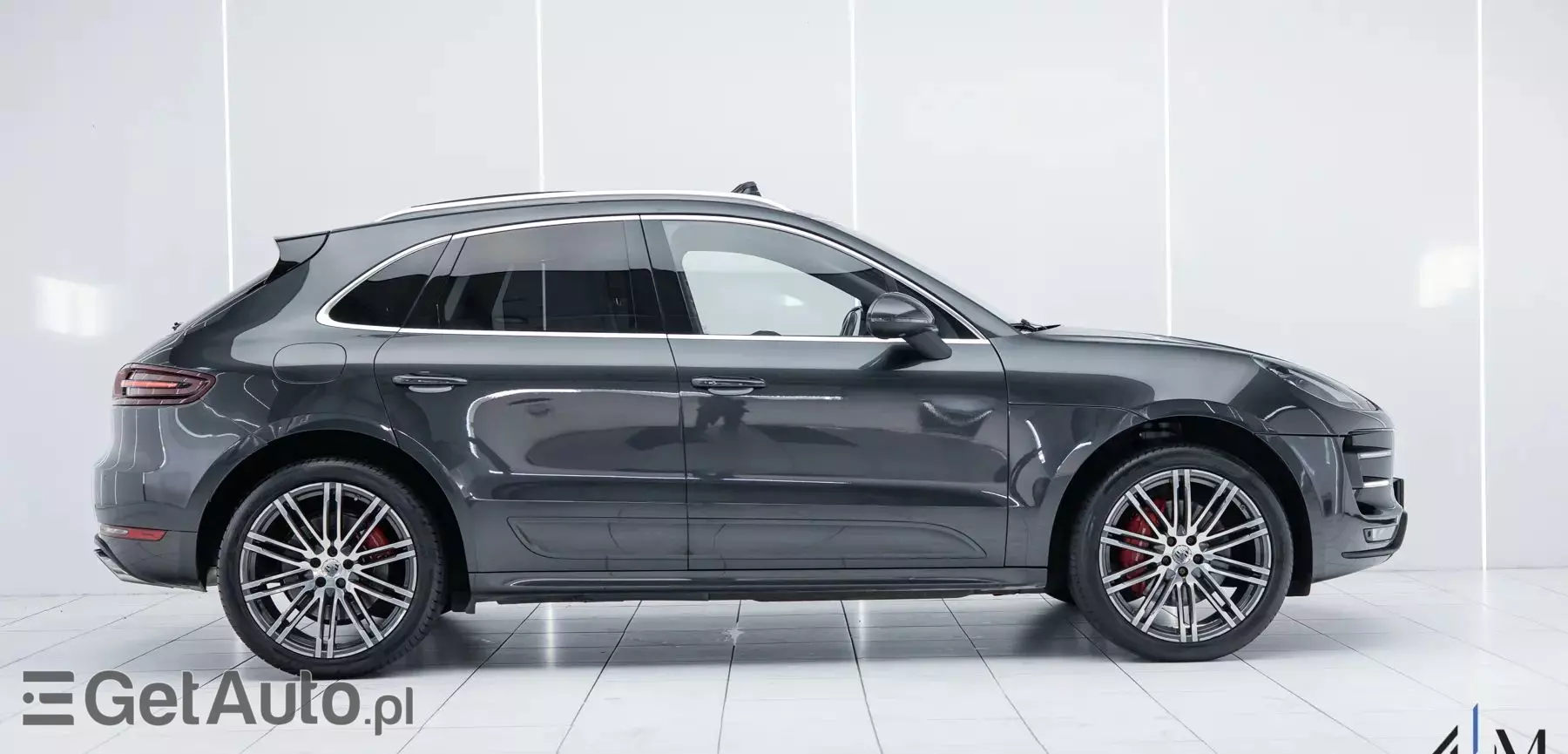 PORSCHE Macan Turbo