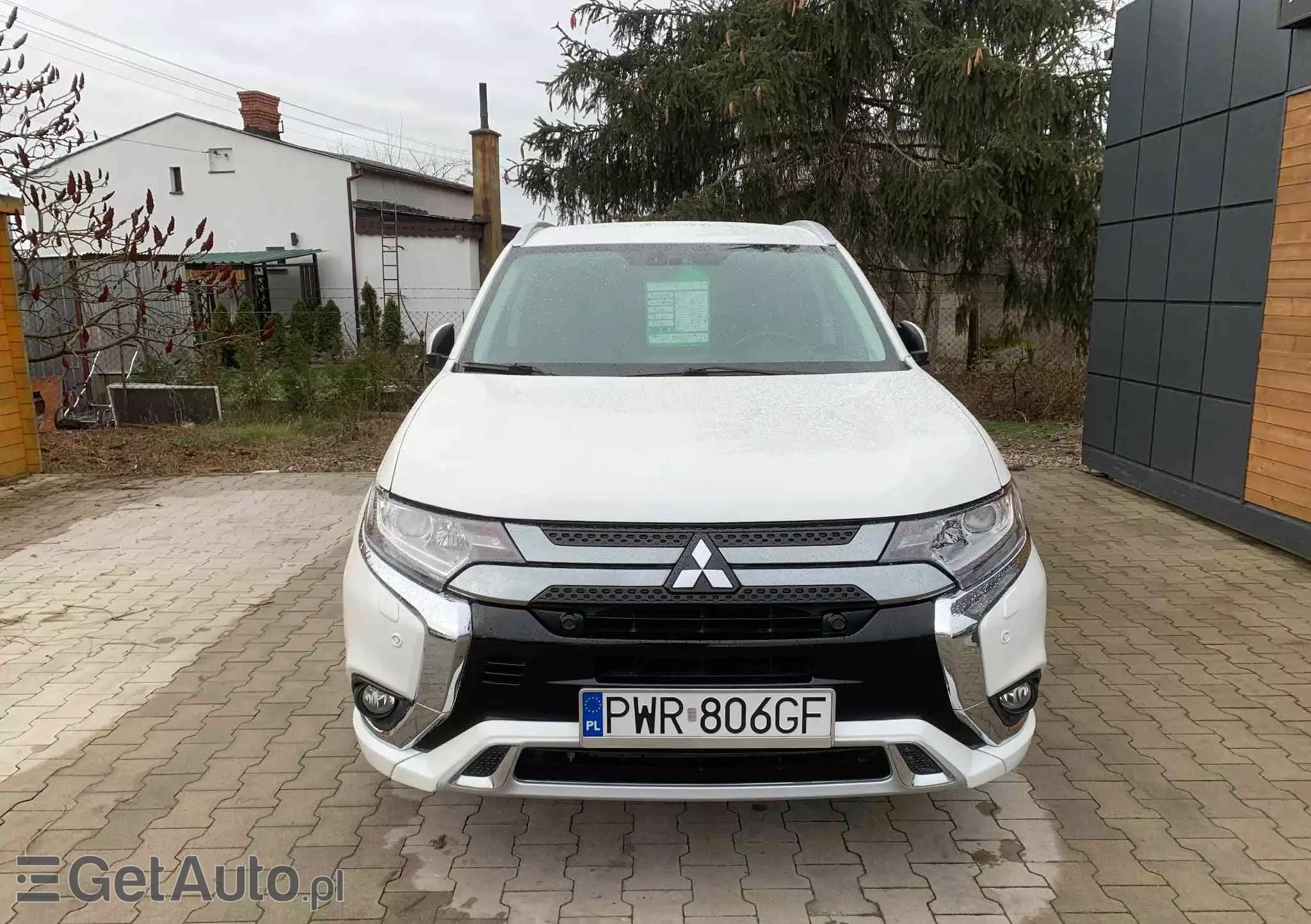 MITSUBISHI Outlander 2.4 4WD Plug-In Hybrid Diamant+