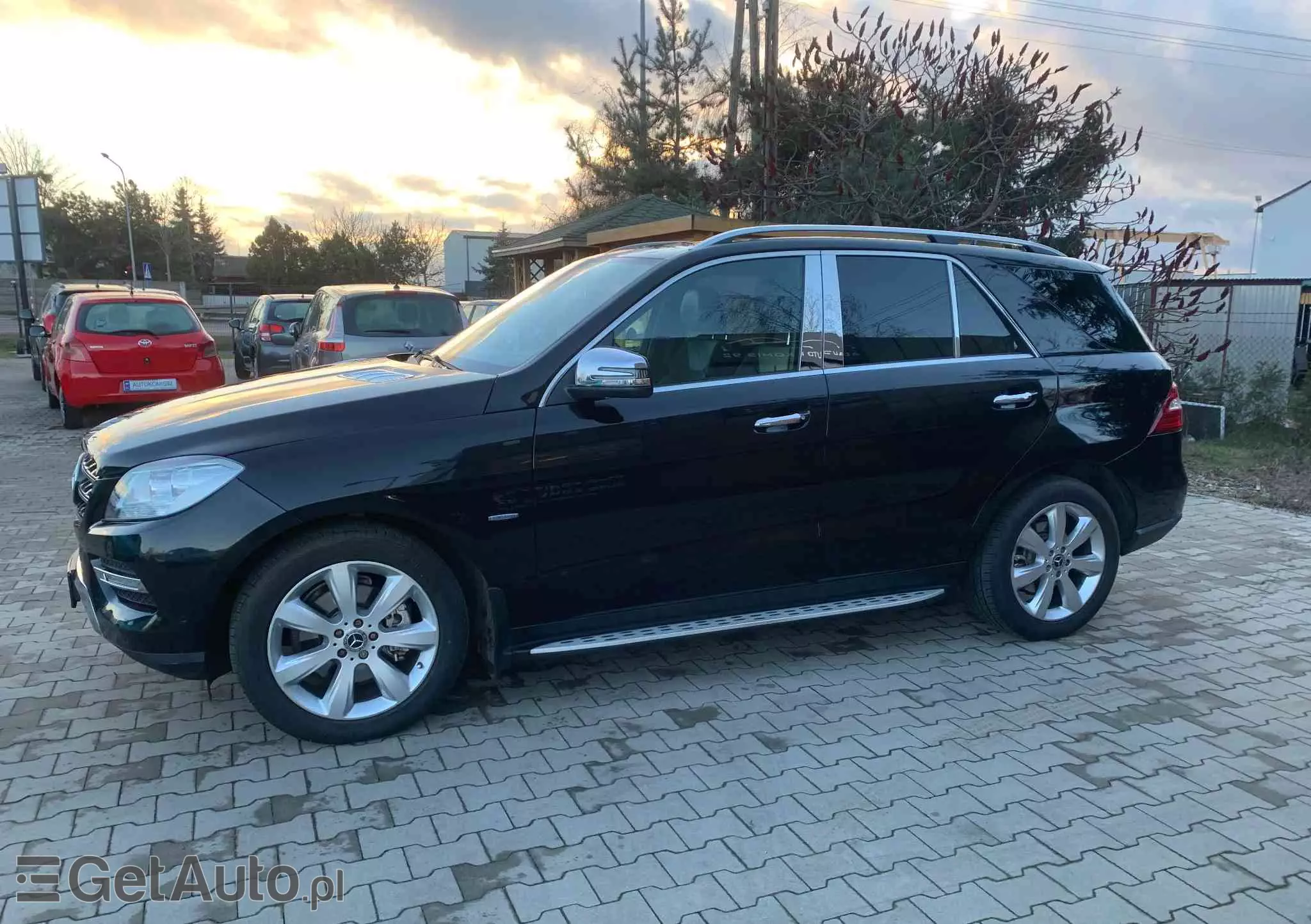 MERCEDES-BENZ ML 350 BlueTEC 4MATIC 7G-TRONIC Edition 1