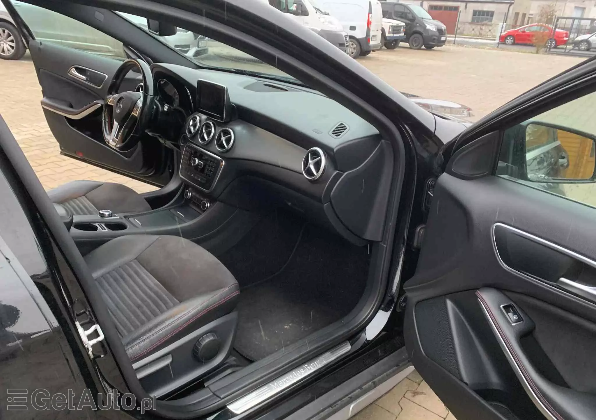 MERCEDES-BENZ GLA 200 (CDI) d 4Matic 7G-DCT StreetStyle