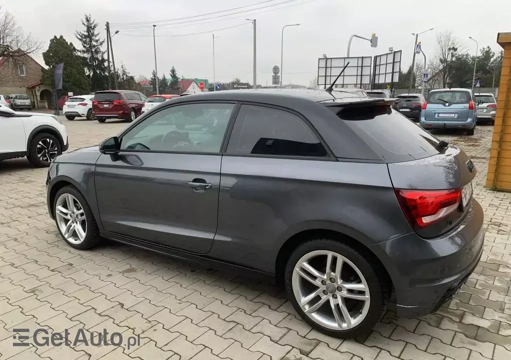 AUDI A1 1.6 TDI S line Sportpaket