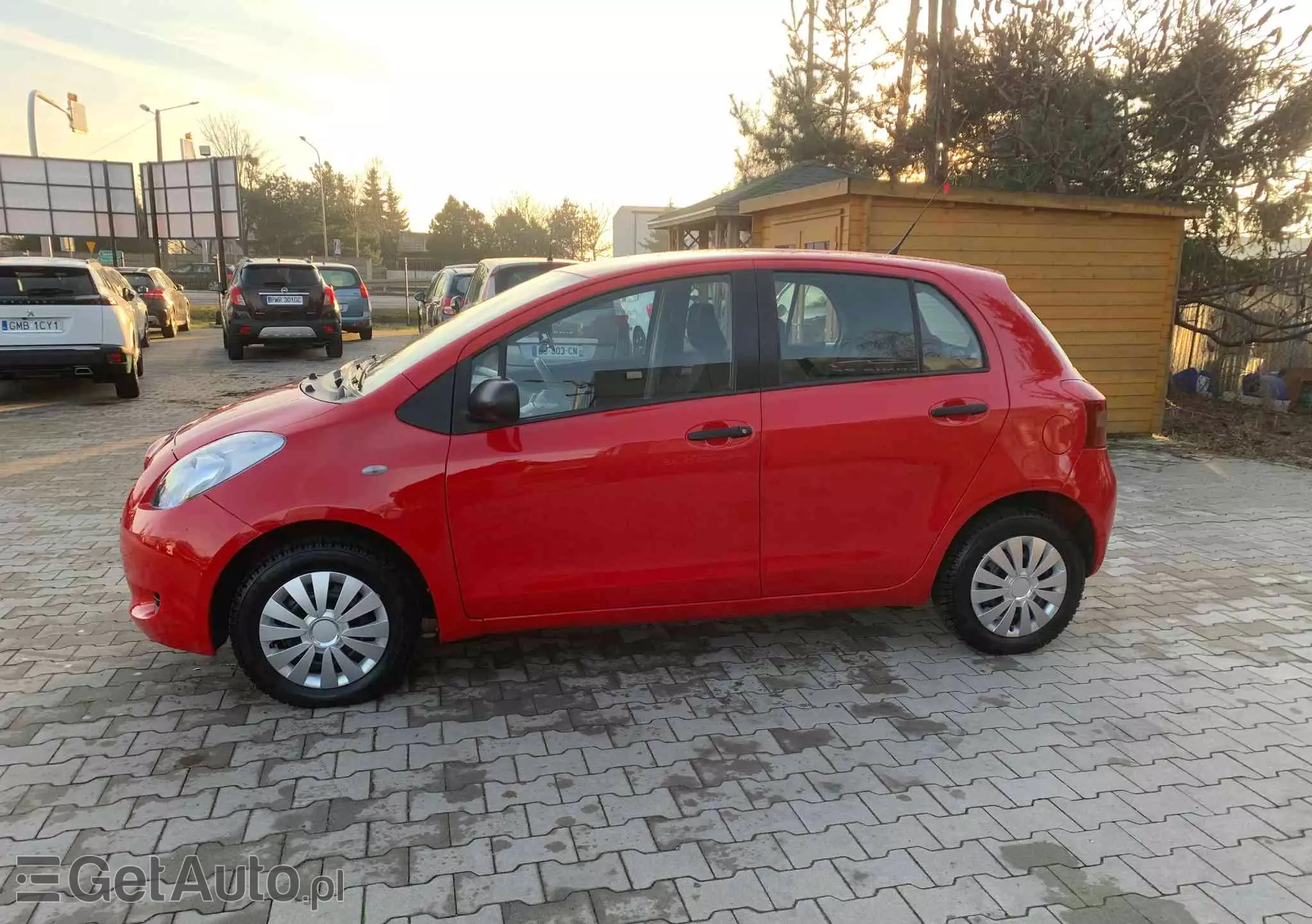 TOYOTA Yaris 1.0 Active