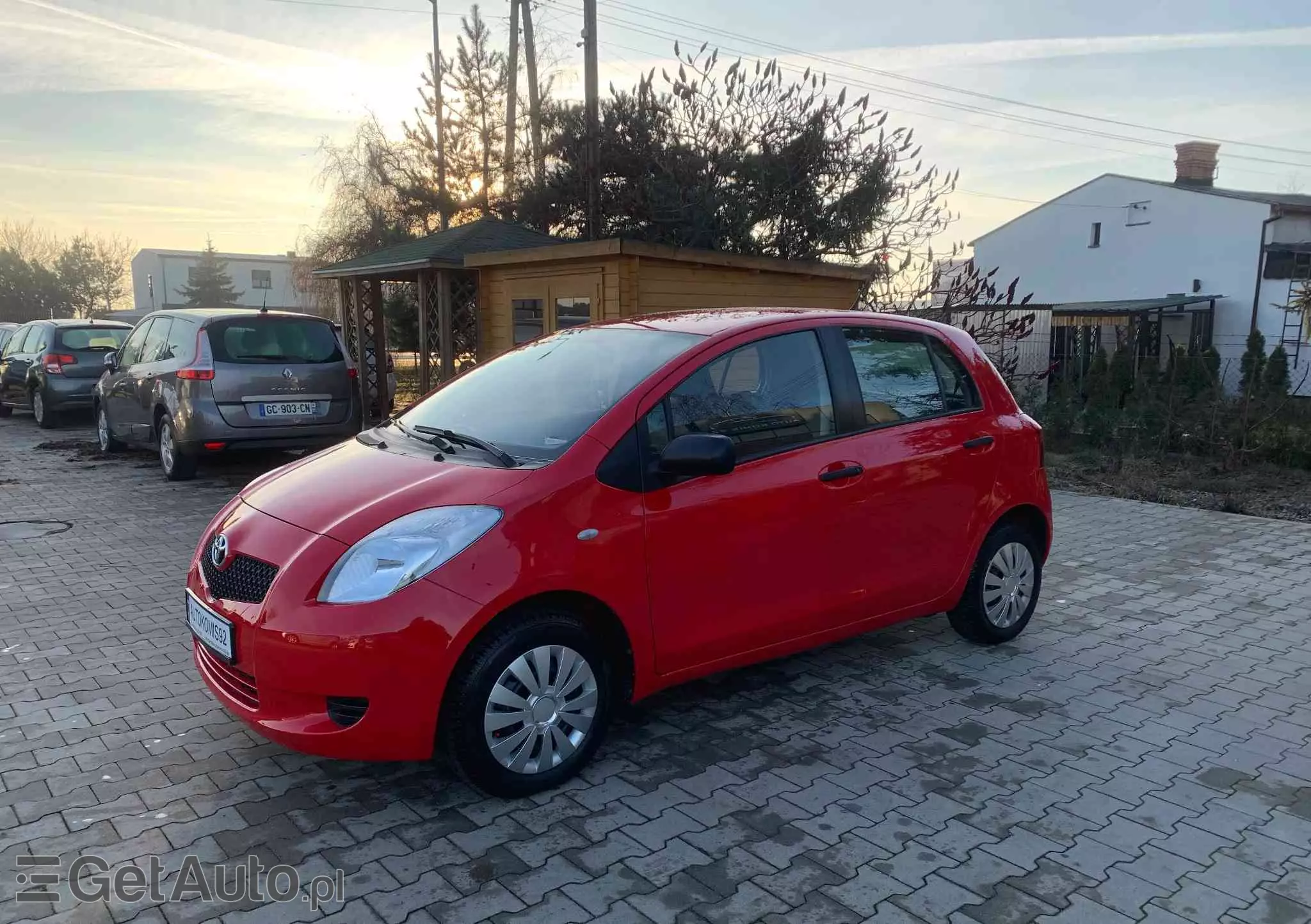 TOYOTA Yaris 1.0 Active