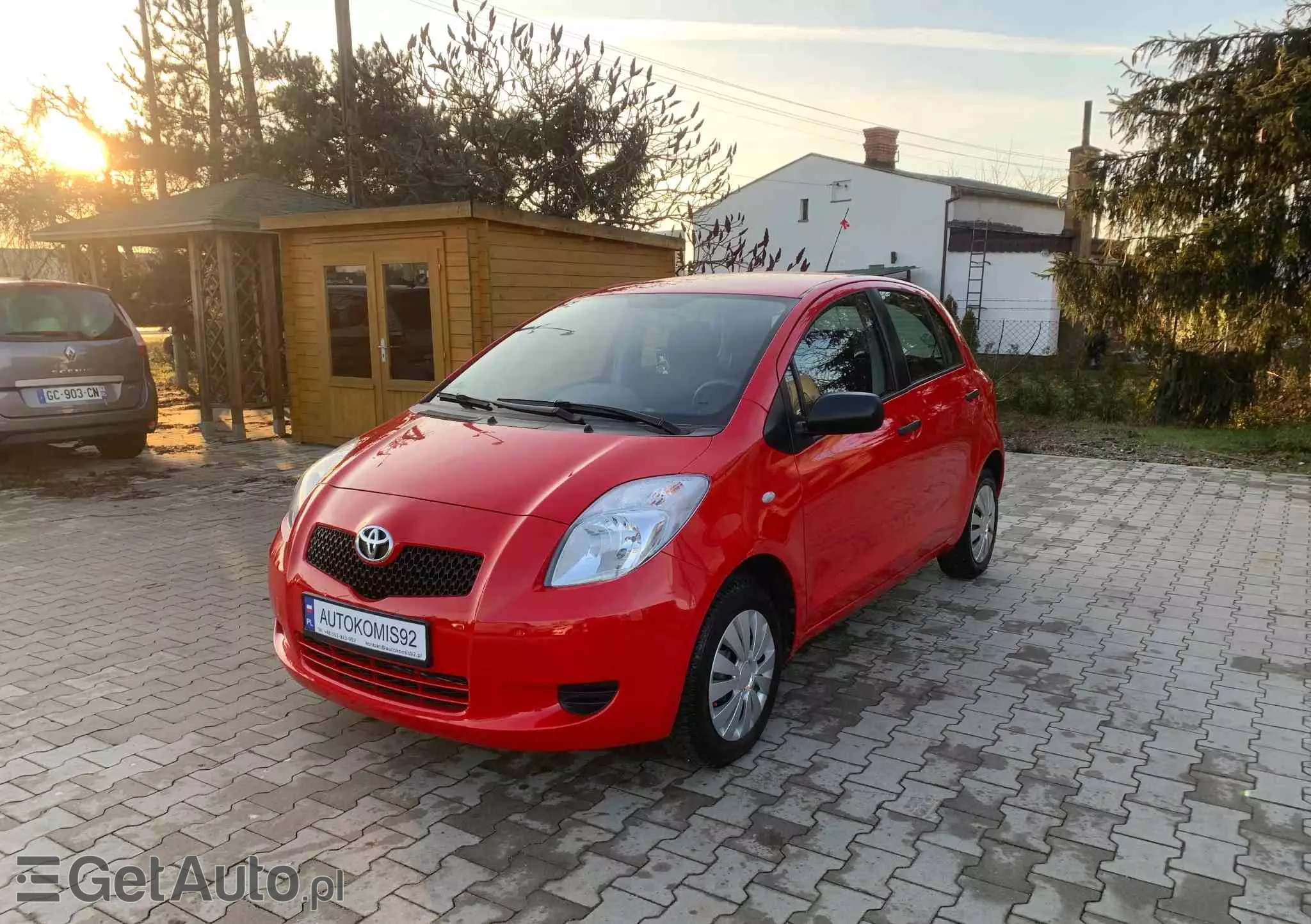 TOYOTA Yaris 1.0 Active