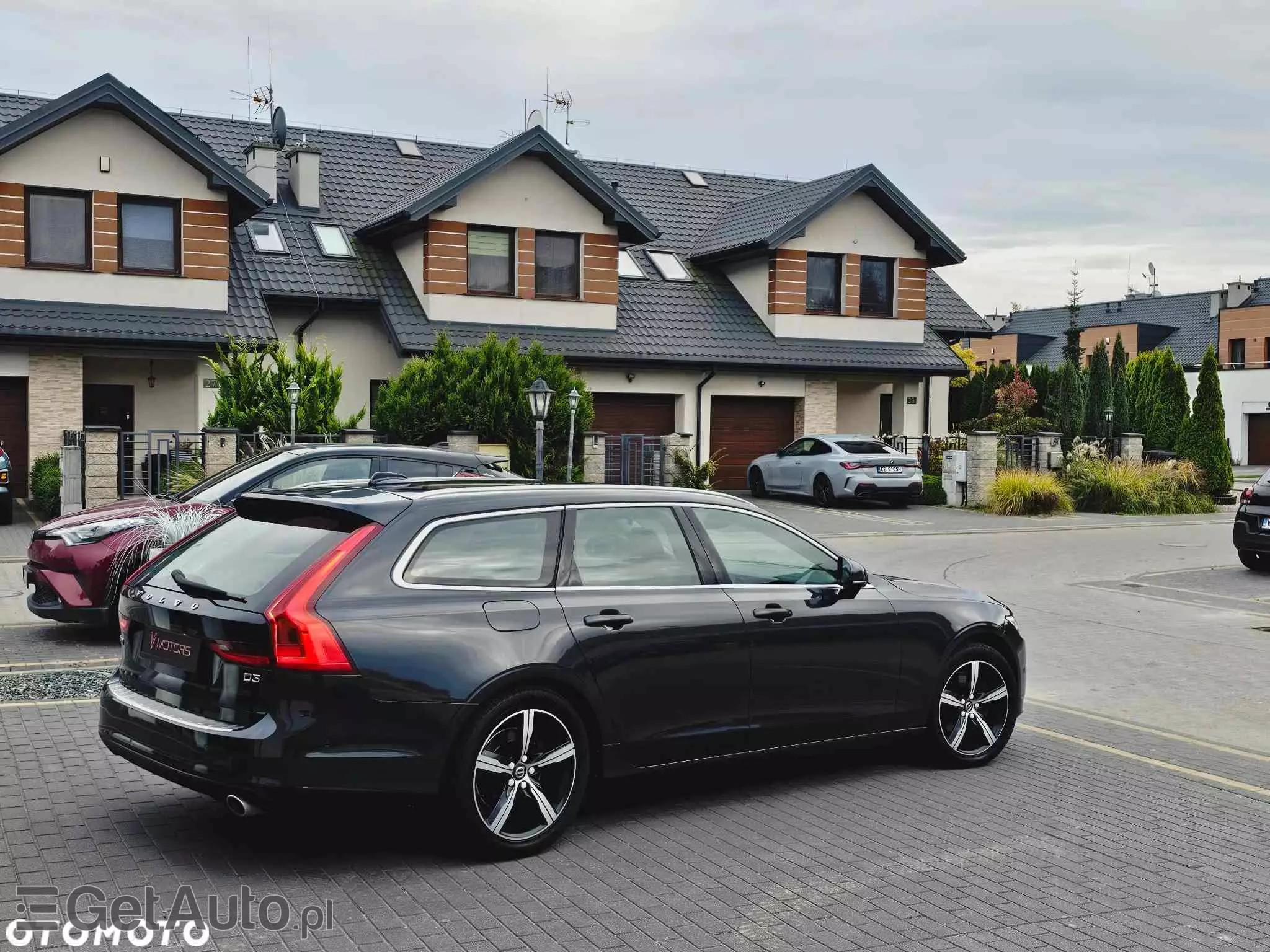 VOLVO V90 D3 Momentum Pro