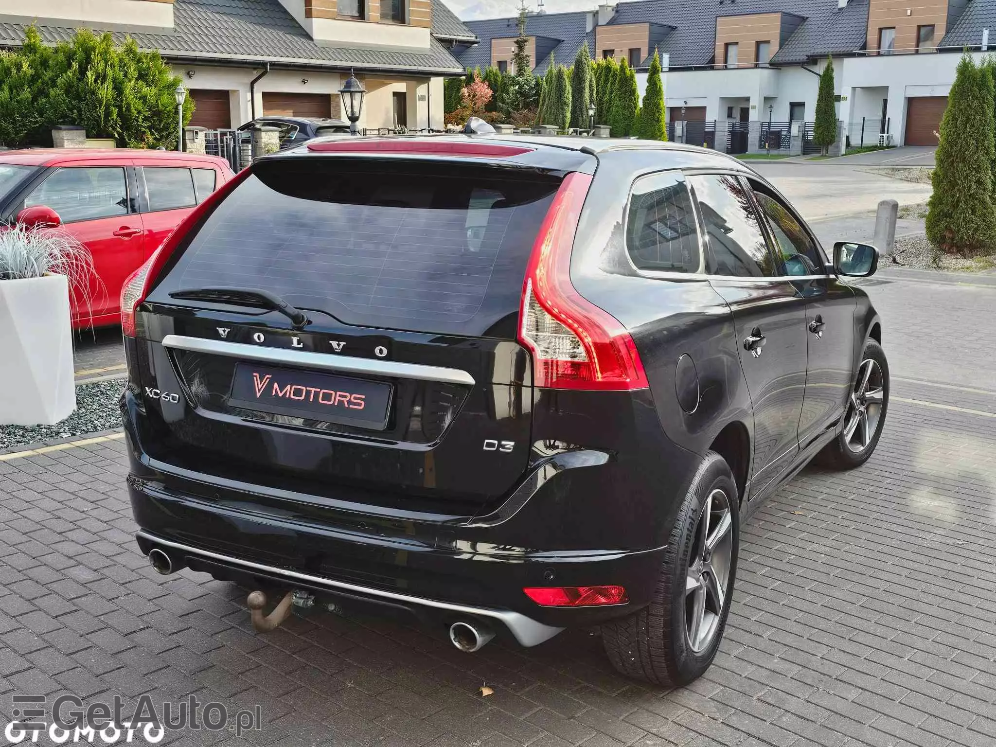 VOLVO XC 60 D3 Drive-E R-Design Momentum