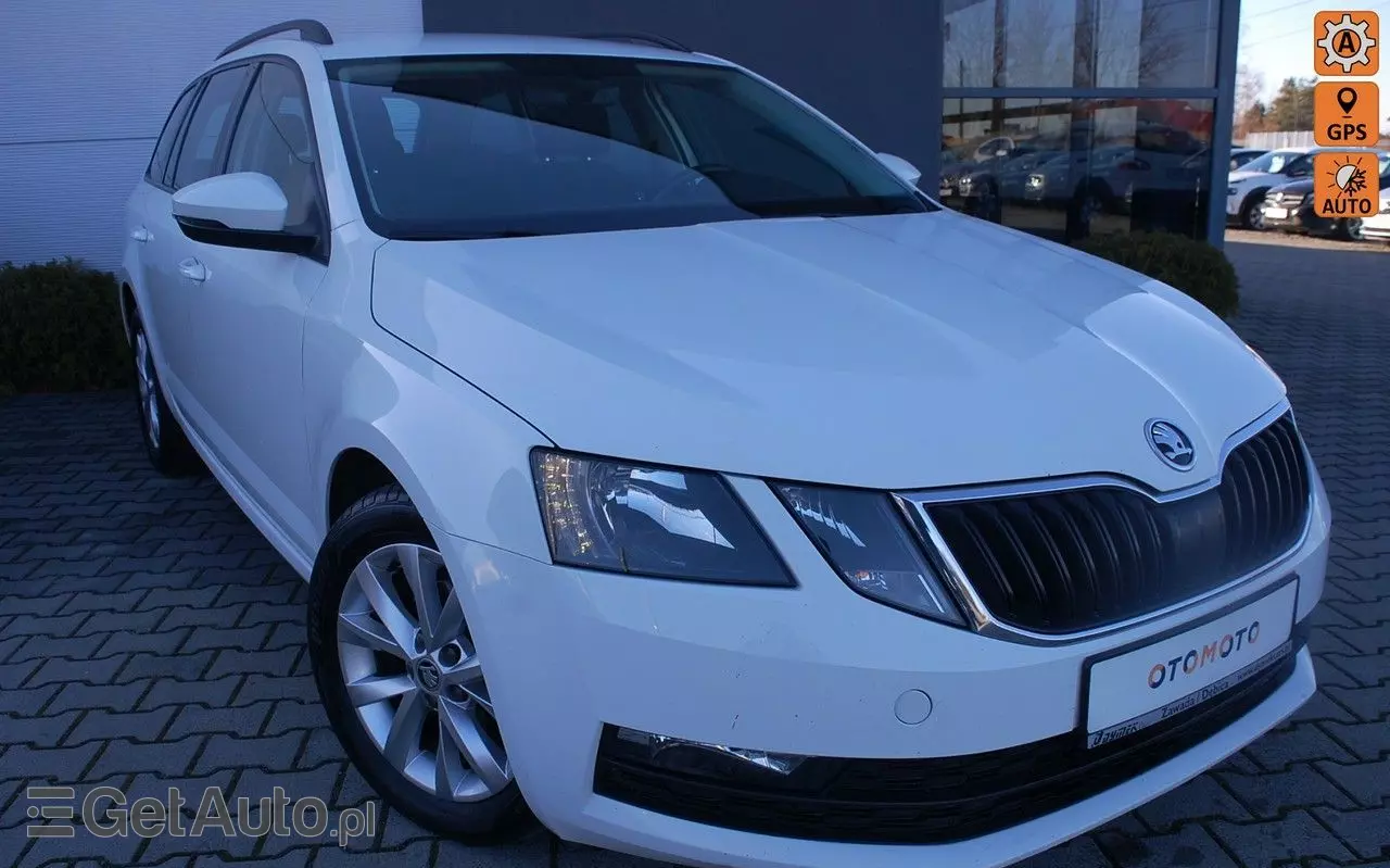 SKODA Octavia 