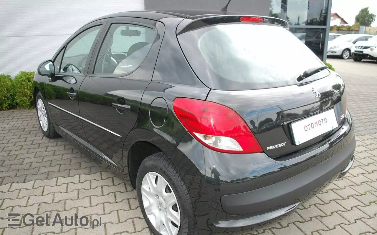 PEUGEOT 207 