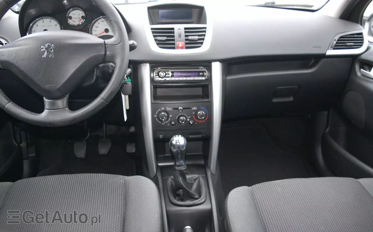 PEUGEOT 207 