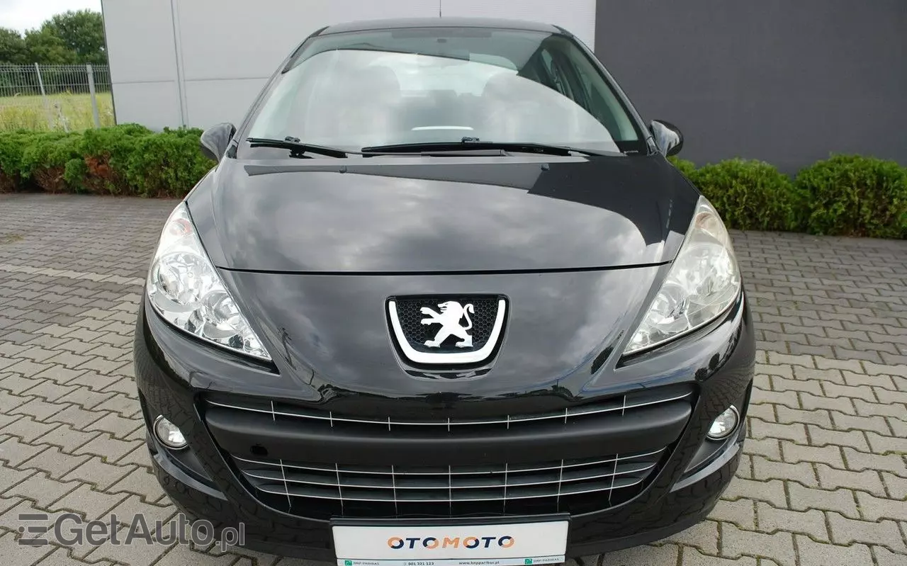 PEUGEOT 207 