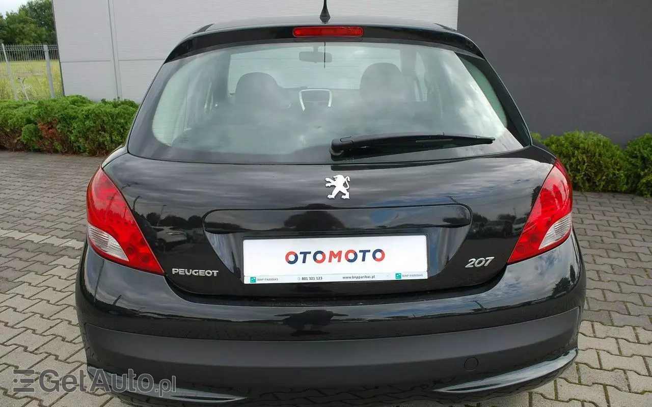 PEUGEOT 207 