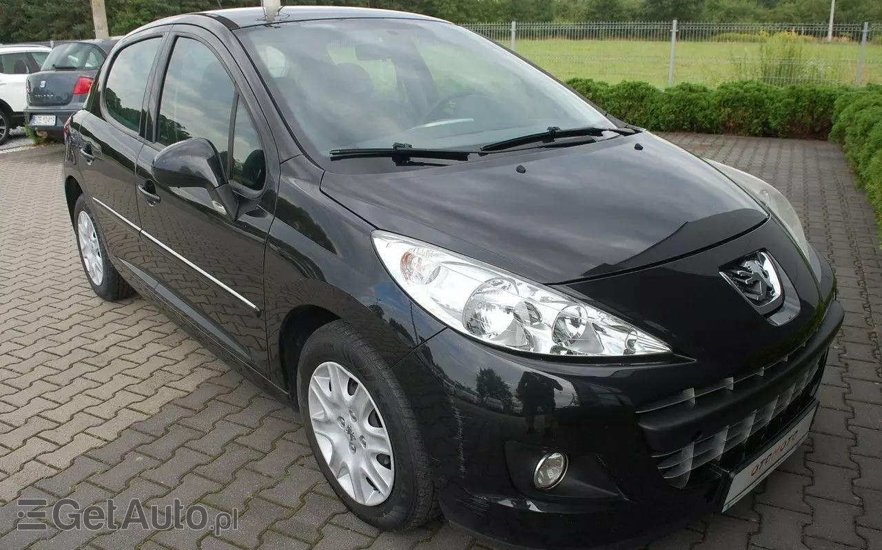 PEUGEOT 207 