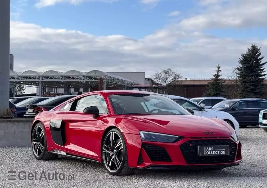 AUDI R8 