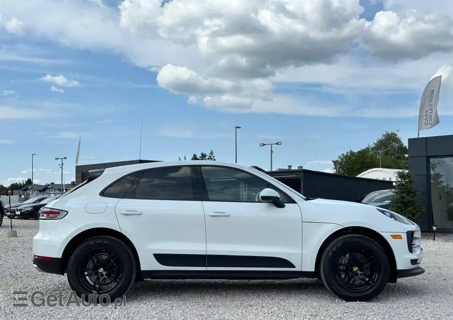 PORSCHE Macan PDK